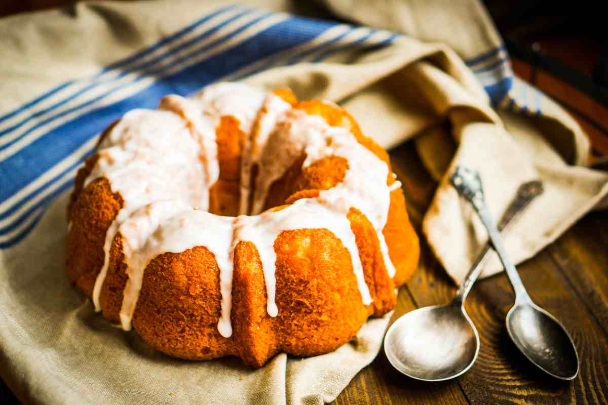 Ciambellone-marmorizzato-alla-zucca-e-cioccolato