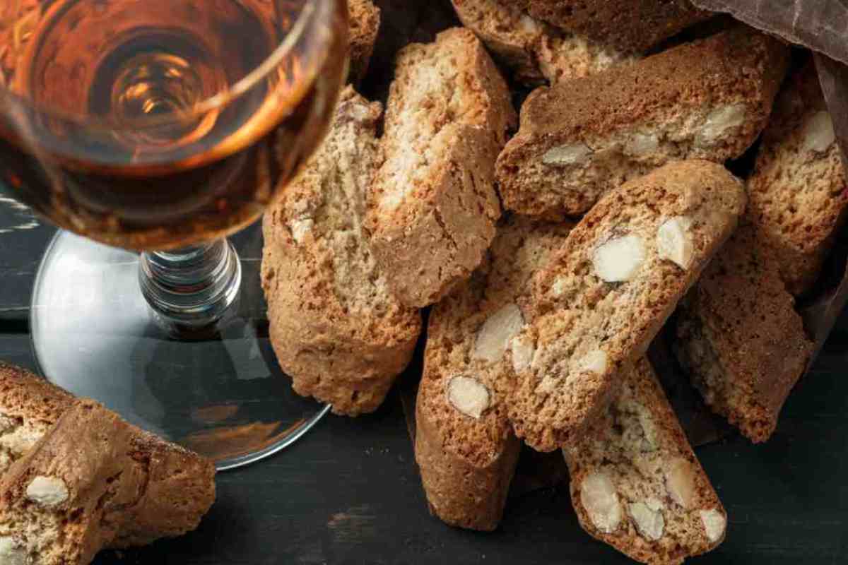 Biscotti da inzuppare nel vino