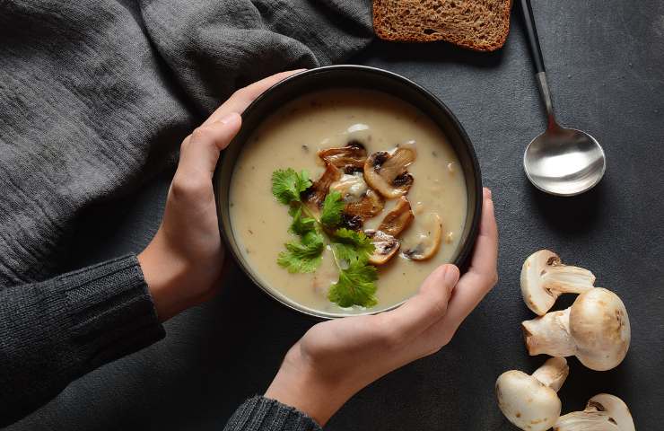 Come fare la zuppa di funghi